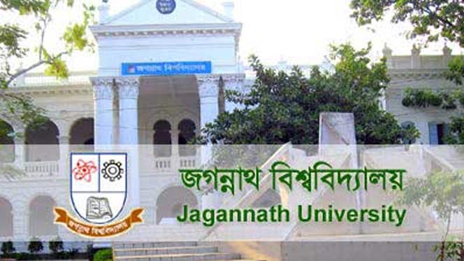 ছেলের কবর জিয়ারত করে কাঁদলেন মা খালেদা