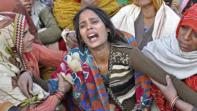 রাজধানীতে ট্রেনের ধাক্কায় রেল কর্মকর্তা নিহত