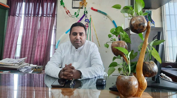 সফলতা পেতে লেগে থাকতে হবে