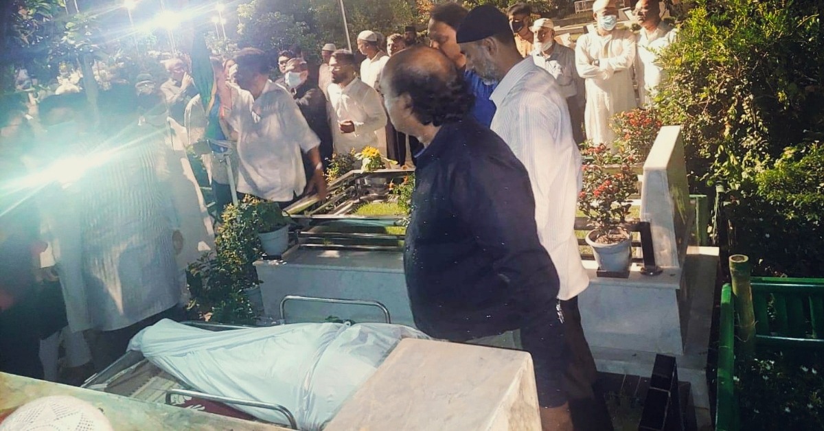 বনানীতে স্ত্রীর পাশে চিরনিদ্রায় শাহ মোয়াজ্জেম