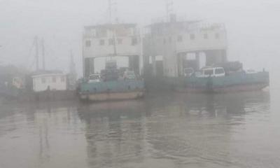 ঘন কুয়াশা: দৌলতদিয়া-পাটুরিয়া নৌরুটে ফেরি চলাচল বন্ধ
