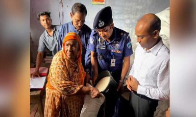খাগড়াছড়িতে ওএমএসের চাল বিক্রি কার্যক্রম উদ্বোধন