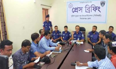 নারী দিয়ে আকৃষ্ট করে ইজিবাইক ছিনতাই করতেন তারা