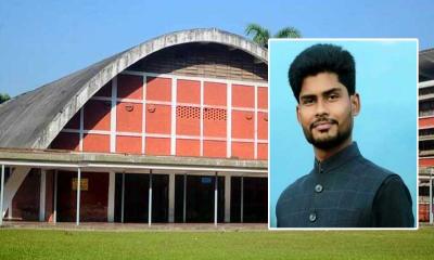 ঢাবিতে মেয়েদের ওয়াশরুমে ঢুকে ছাত্রলীগ নেতার কাণ্ড