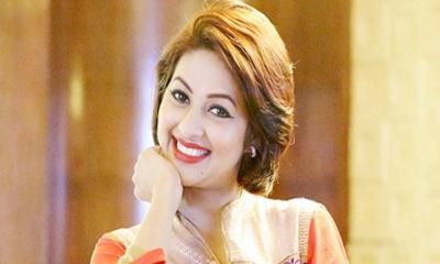 সুখবর দিলেন মোনালিসা