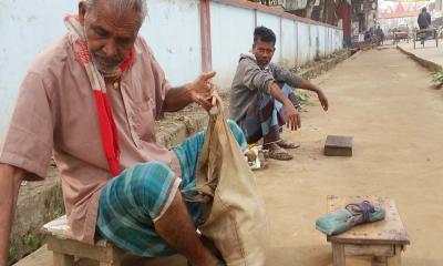 নারায়ণের নরসুন্দর পেশার ৫৫ বছর