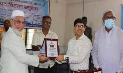 ধামইরহাটে জাতীয় শিক্ষা সপ্তাহ উপলক্ষে পুরস্কার বিতরণ