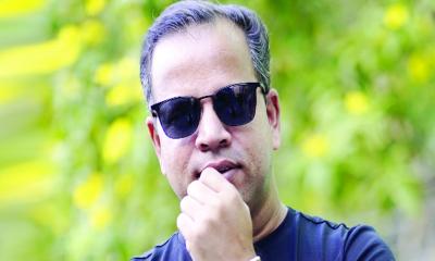 আসছে অভি মঈনুদ্দীনের ‘জার্নি অব এ জার্নালিস্ট’