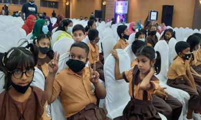পরীক্ষামূলক করোনা টিকা নিচ্ছে ১৬ শিশু শিক্ষার্থী