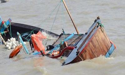 বঙ্গোপসাগরে মাছ ধরার ট্রলারডুবি: ১১ জেলে নিখোঁজ