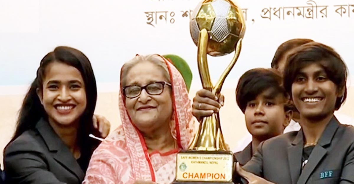“আমাদের ছেলেরা যা পারেনি, মেয়েরা তা পেরেছে”