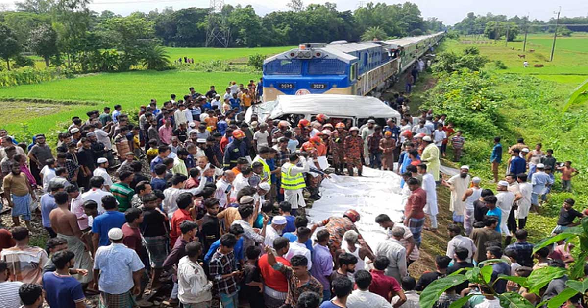 ঢাকা-চট্টগ্রাম রেল যোগাযোগ স্বাভাবিক