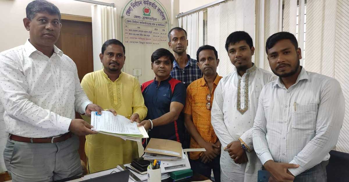 জেলা পরিষদ নির্বাচনে সদস্য পদে মনোনয়নপত্র জমা দিলেন সাইফুল ইসলাম