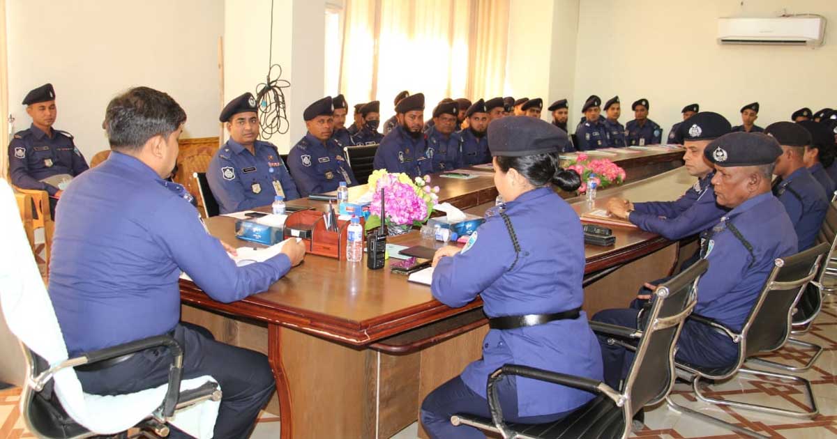 খাগড়াছড়িতে পুলিশের ৮ ব্যাচের প্রশিক্ষণ কর্মসূচির উদ্বোধন