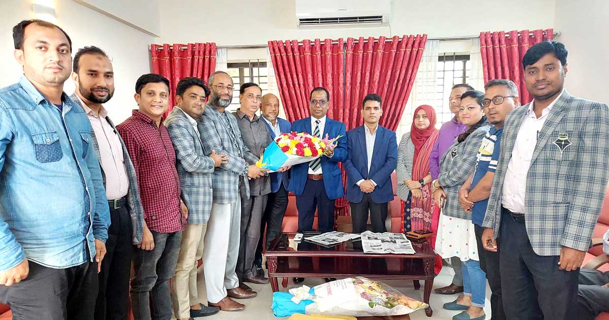 তথ্য সচিবের সঙ্গে ফেনী রিপোর্টার্স ইউনিটি নেতৃবৃন্দের সৌজন্য সাক্ষাৎ