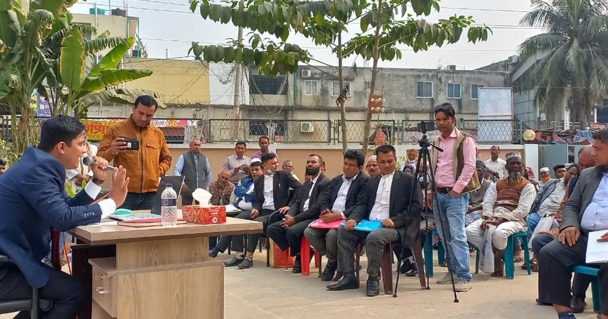 কেরানীগঞ্জে ভূমি সেবা সংক্রান্ত গণশুনানি অনুষ্ঠিত