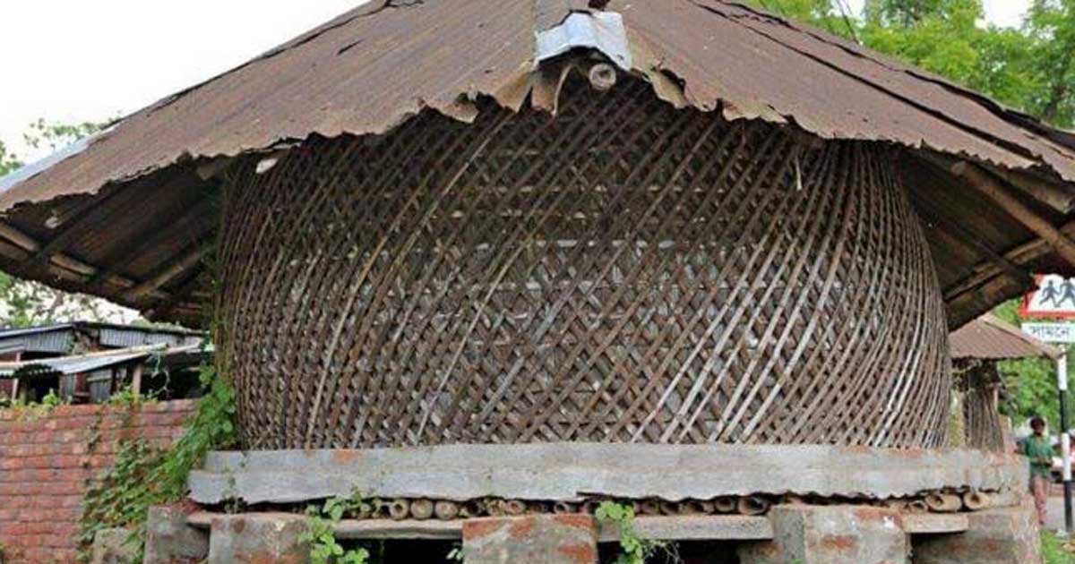 বিলুপ্তির পথে গ্রামবাংলার ঐতিহ্যবাহী ধানের গোলা