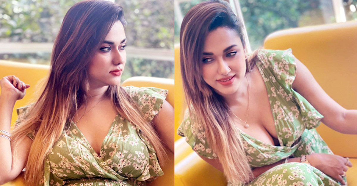 নতুন তিন সিনেমায় লাস্যময়ী ববি