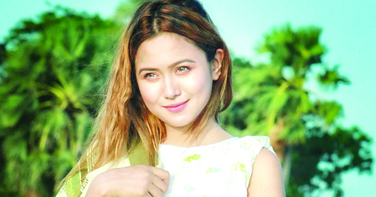 এবার বড়পর্দায় চমক