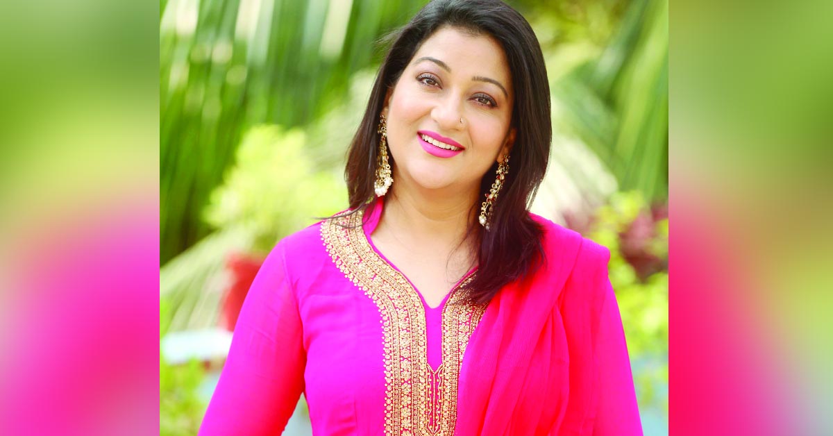 দর্শক সমাদৃত-সহশিল্পীদের কাছে অনন্য দীপা খন্দকার