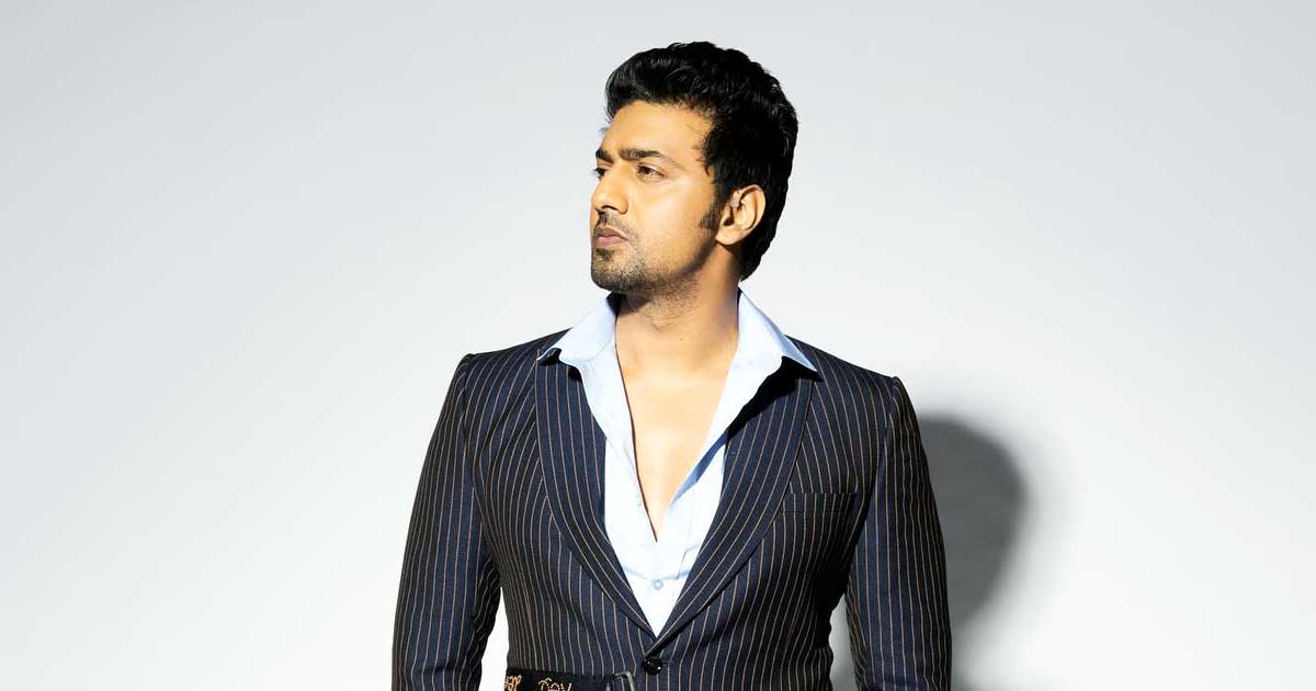 দেবের নতুন চমক