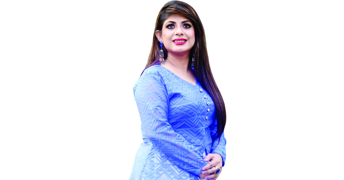 নতুন সিনেমা ও নাটকে রত্না