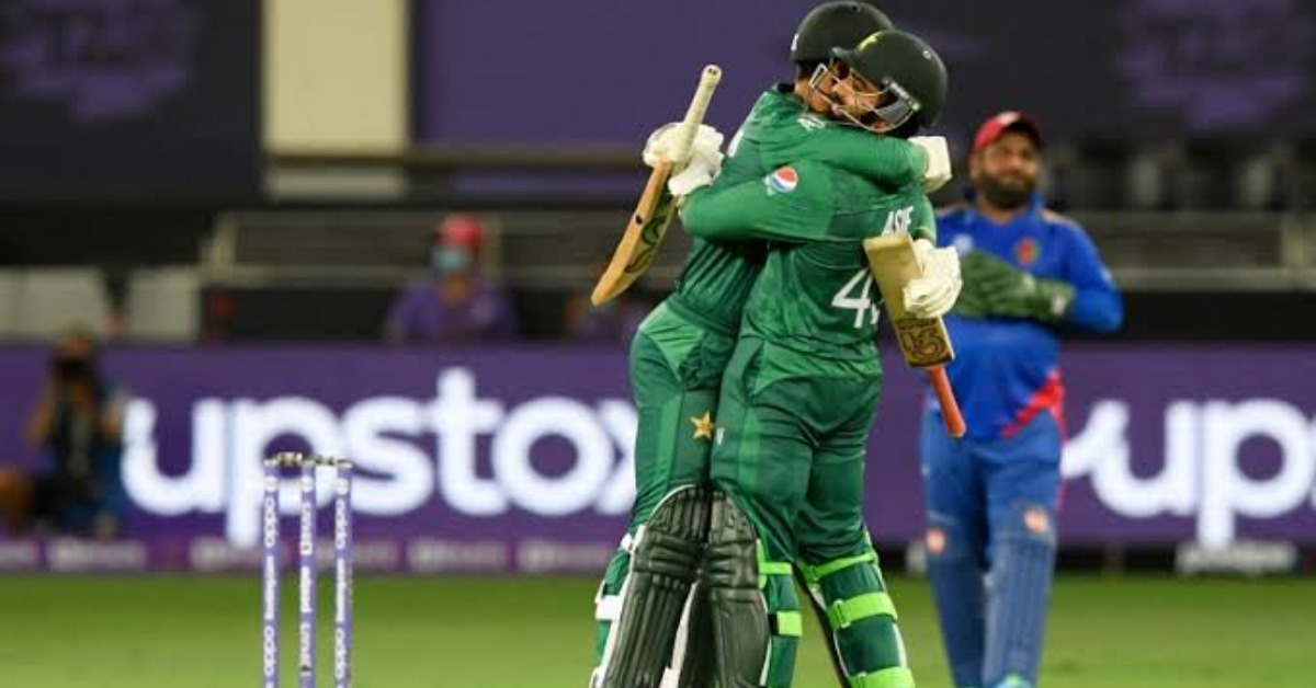 পাকিস্তানের জয়ে ছিটকে পড়লো ইন্ডিয়া