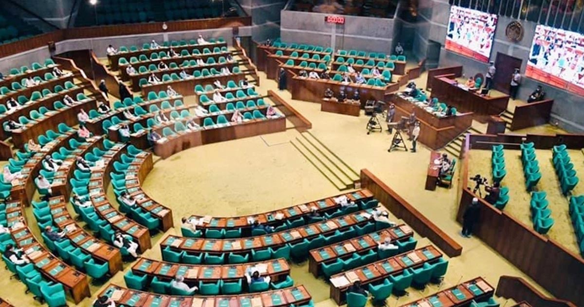 প্রশ্নফাঁসে ১০ বছর জেল রেখে আইন পাস