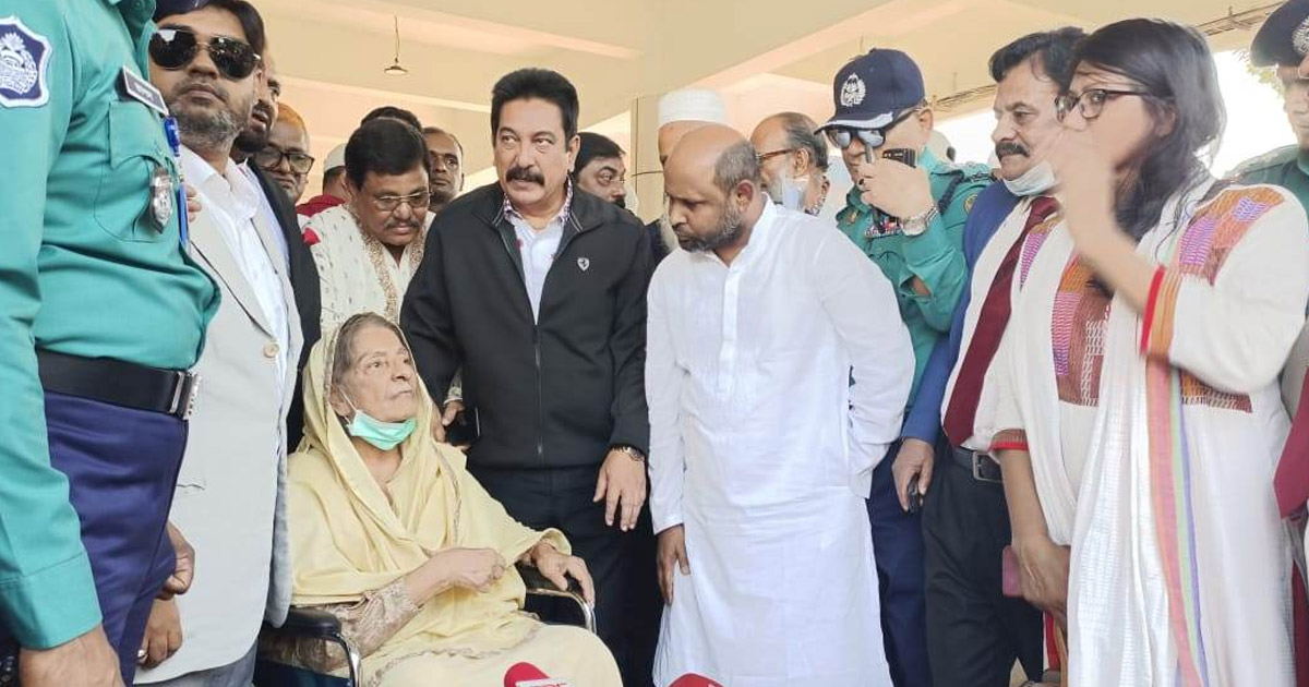 দেশে ফিরলেন রওশন এরশাদ