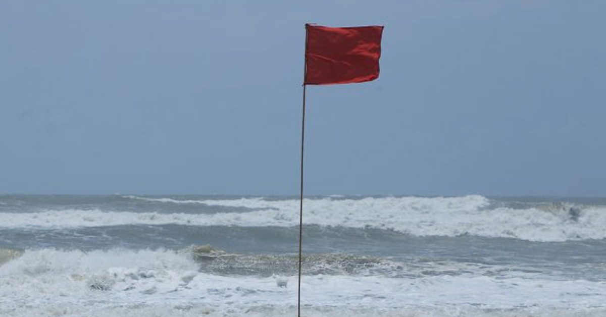 সিত্রাংয়ে ৫-৮ ফুট অধিক জলোচ্ছ্বাসের আশঙ্কা