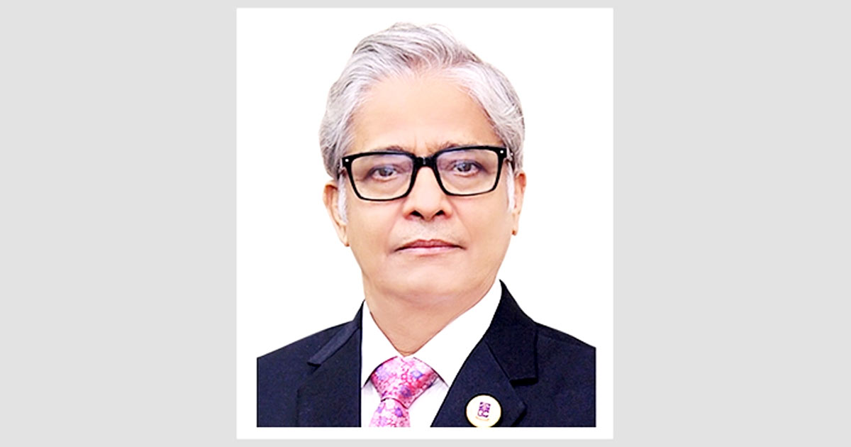 দক্ষিণ কোরিয়া সফর শেষে দেশে ফিরলেন ঢাবি উপাচার্য