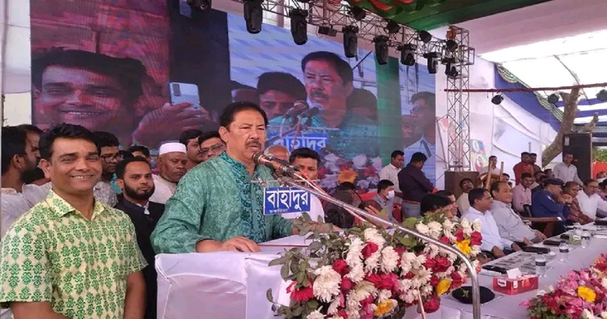 লামায় বীর বাহাদুর কানন উদ্বোধন করেছেন পার্বত্যমন্ত্রী