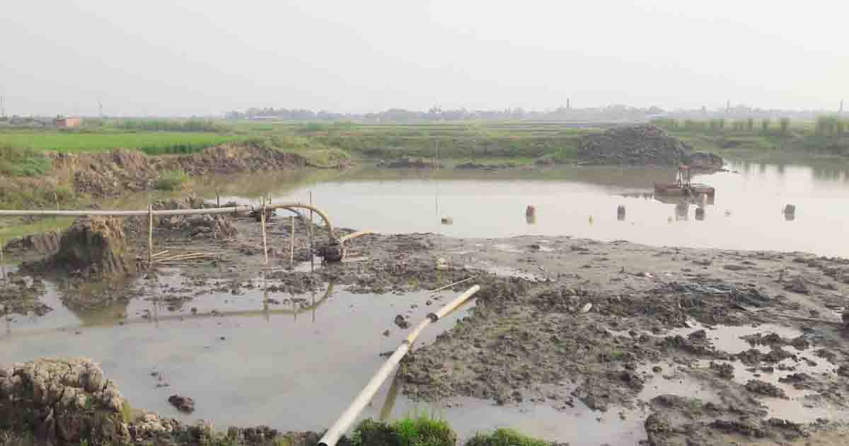 সরাইলের আকাশি বিলের মাটি যাচ্ছে কোথায়