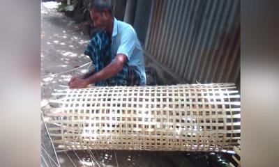 মাগুরায় বাঁশ ও বেত কারিগরদের দুর্দিন