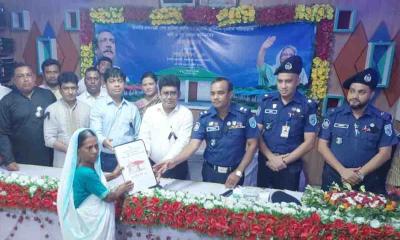 কুড়িগ্রামে ৫০৫টি পরিবার  পেলেন ঘরসহ জমির দলিল