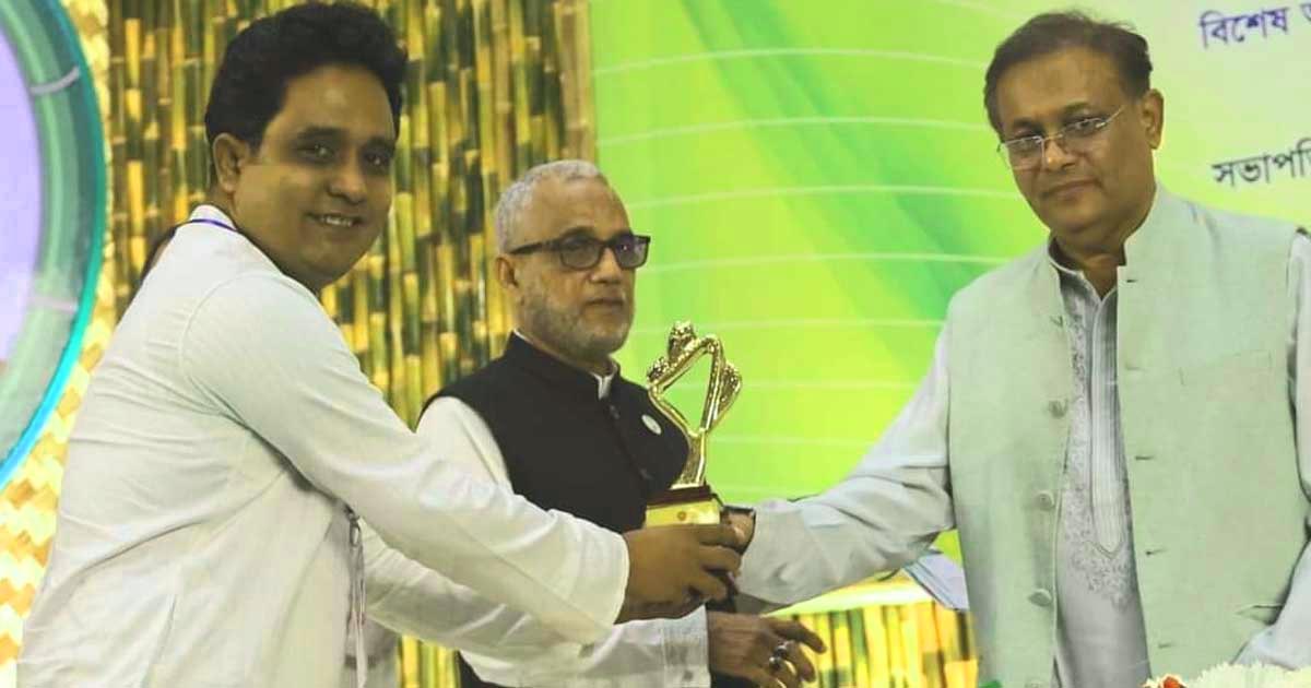 জাতীয় পরিবেশ পদক পেলেন বেরোবির অধ্যাপক তুহিন ওয়াদুদ