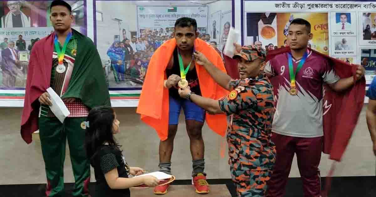 জাতীয় ভারোত্তোলন প্রতিযোগিতায় ফায়ার সার্ভিসের সাফল্য