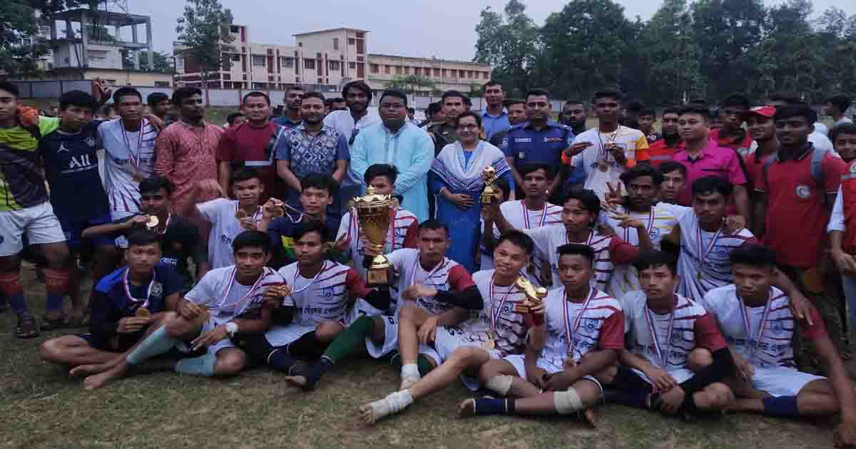 বঙ্গবন্ধু অনূর্ধ্ব-১৭ জাতীয় ফুটবল টুর্নামেন্টে চ্যাম্পিয়ন মাটিরাঙ্গা পৌরসভা একাদশ