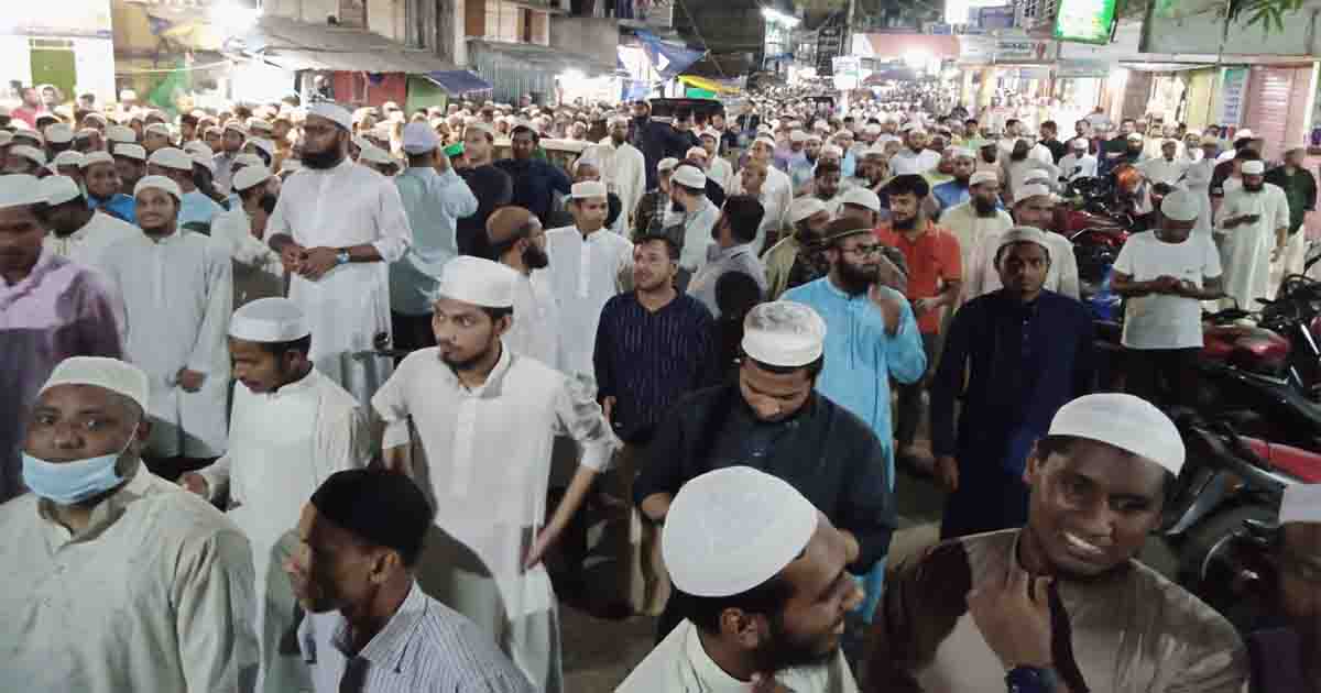 হাটহাজারীতে লাখো মুসল্লির অংশগ্রহণে আল্লামা ইয়াহিয়ার জানাজা সম্পন্ন