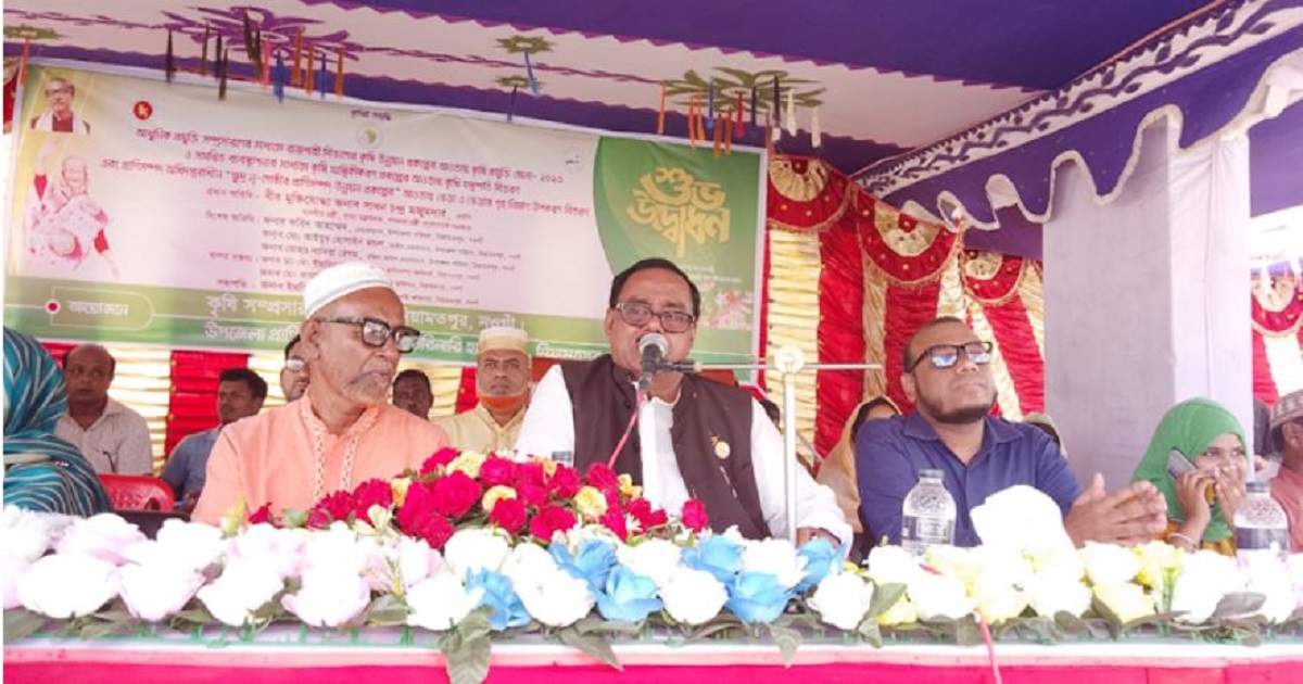 চলতি মৌসুমে এক ছটাক চালও আমদানি করতে হবে না: খাদ্যমন্ত্রী