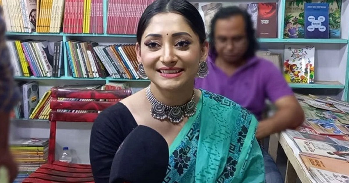 পূজা পেলেন ক্ষমা, এলেন বইমেলায়