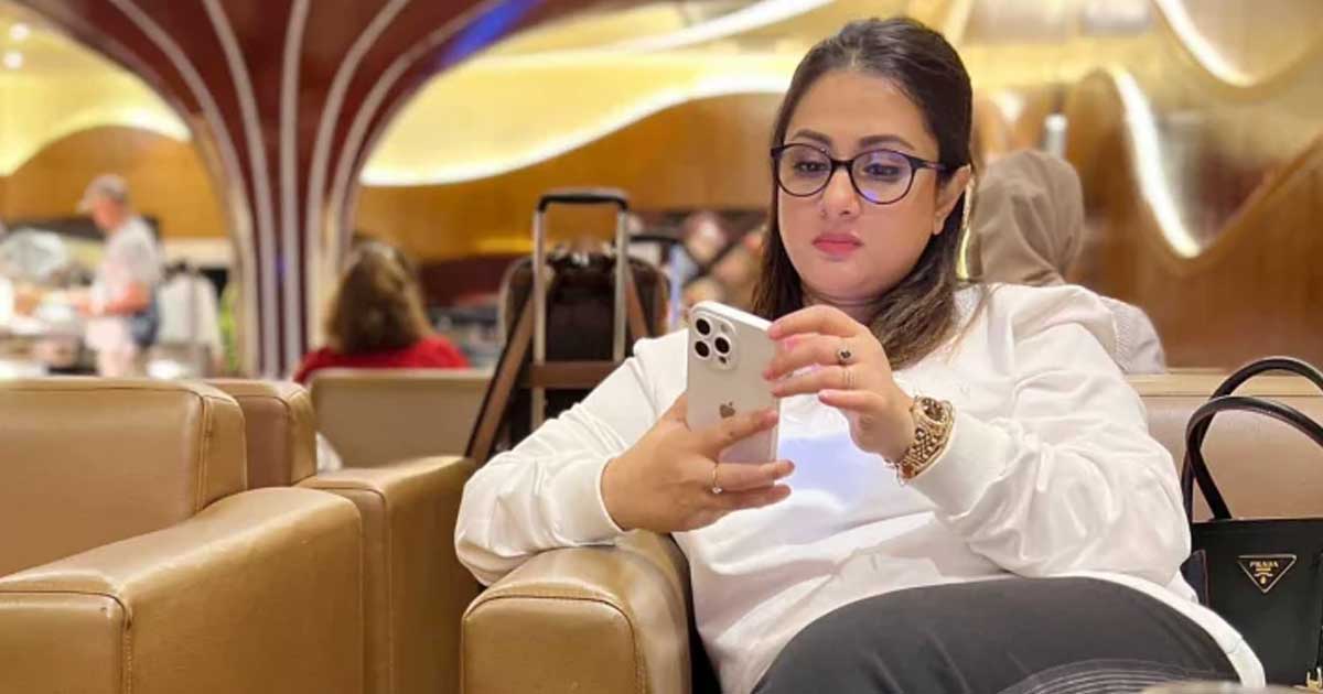 স্বামীকে নিয়ে অস্ট্রেলিয়ায় পূর্ণিমা