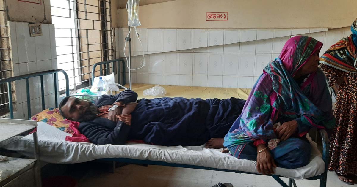 স্কুল সভাপতিকে পেটালেন প্রধান শিক্ষক