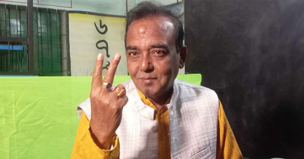 ‘অটোরিকশার ধাক্কায়’ সংসদ ভবনের সামনে এমপি আহত