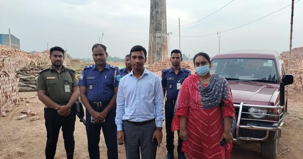 ভূঞাপুরে লাকড়ী পোড়ানোর দায়ে কবির ব্রিকসকে জরিমানাসহ বন্ধ ঘোষণা