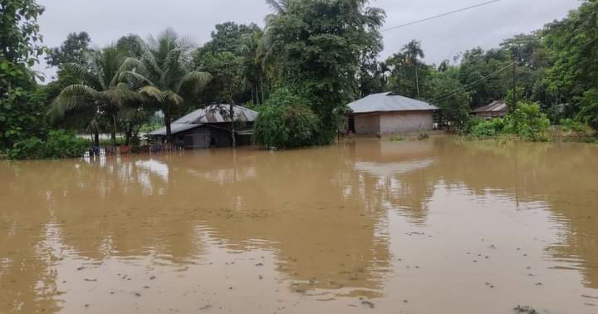 খাগড়াছড়িতে পাহাড় ধস, সহস্রাধিক পরিবার পানিবন্দি