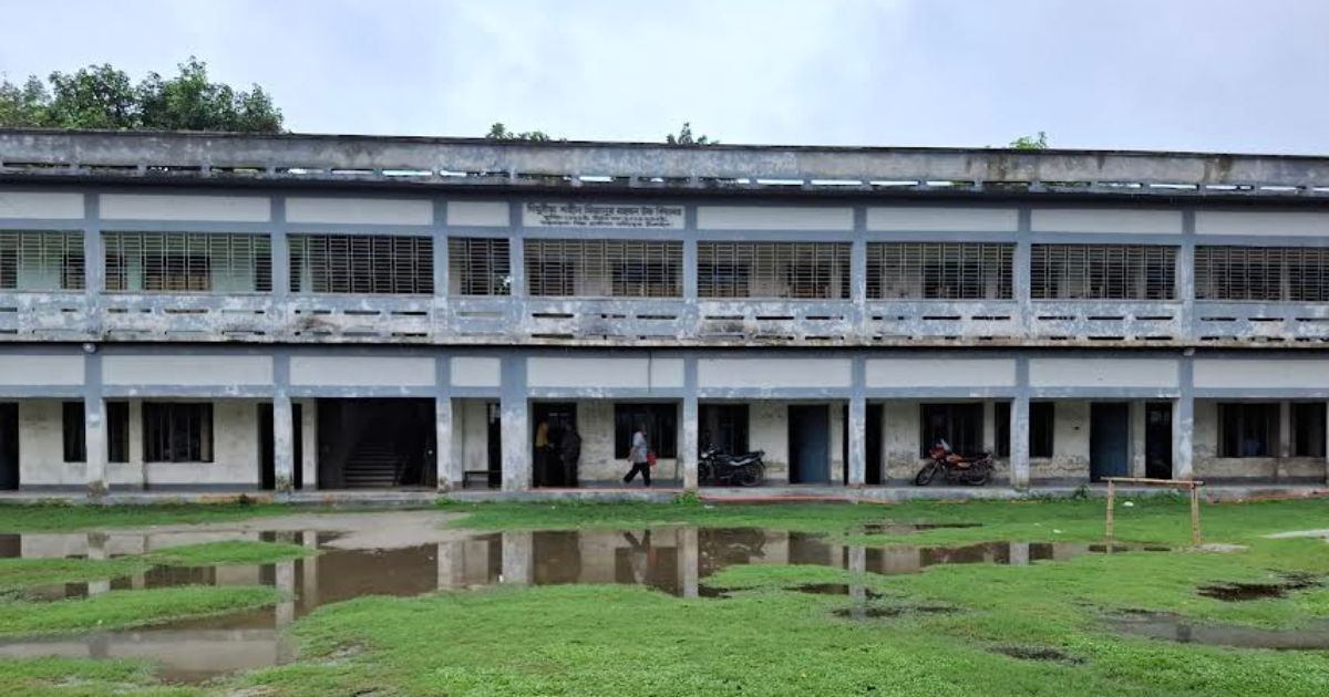 টাঙ্গাইলে উপবৃত্তিপ্রাপ্ত শিক্ষার্থীদের বেতন নিচ্ছে মিজানুর রহমান উচ্চ বিদ্যালয়!