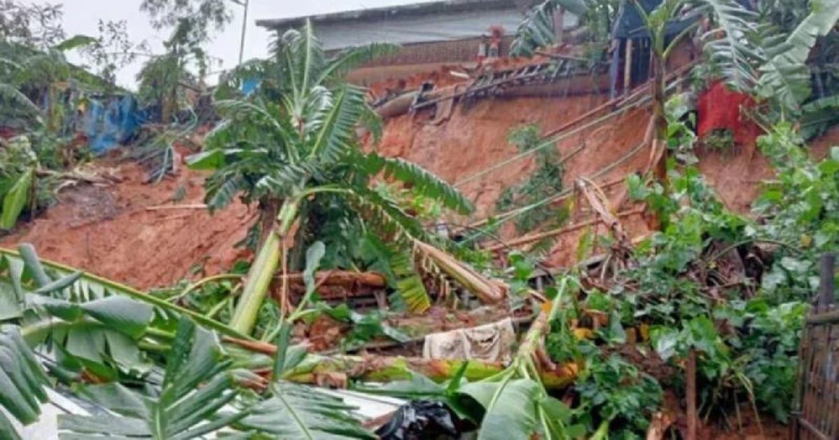 রোহিঙ্গা ক্যাম্পে পাহাড় ধসে নিহত ২