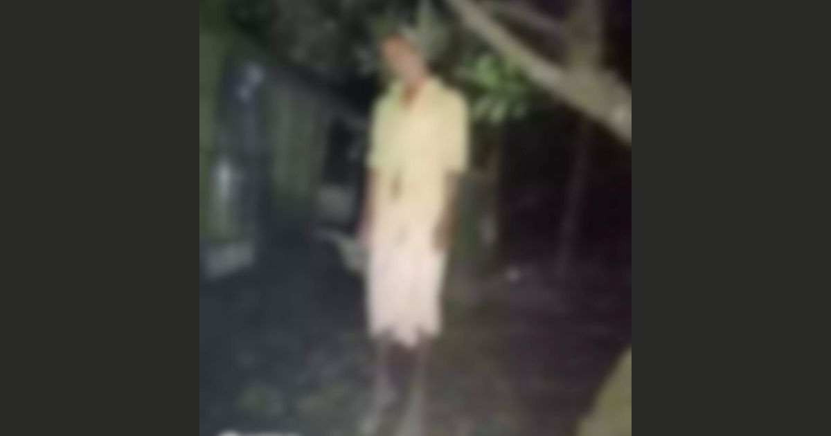 বাহুবলে গলায় ফাঁস নিয়ে ৭২ বছর বয়সী বৃদ্ধের মৃত্যু