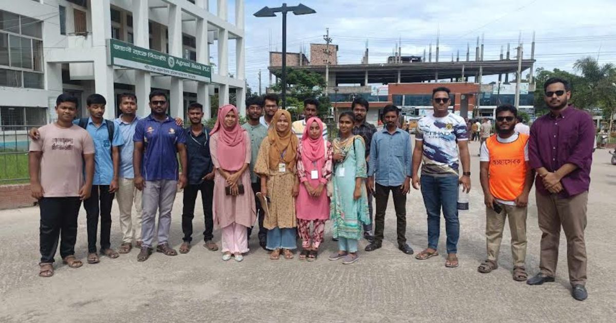 কিশোরগঞ্জে শহীদ সৈয়দ নজরুল ইসলাম মেডিকেল পর্যবেক্ষণে শিক্ষার্থীরা
